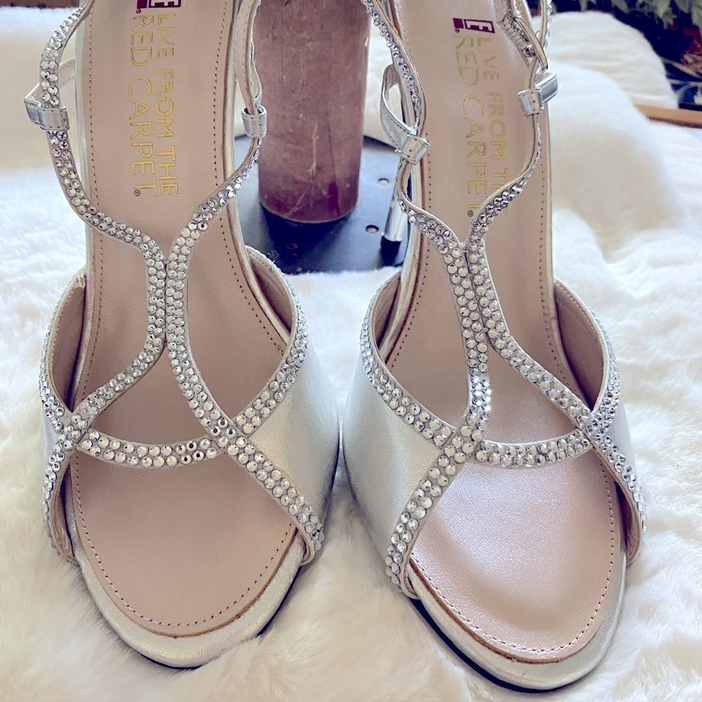 Strappy sandals E!  live from the Red Carpet